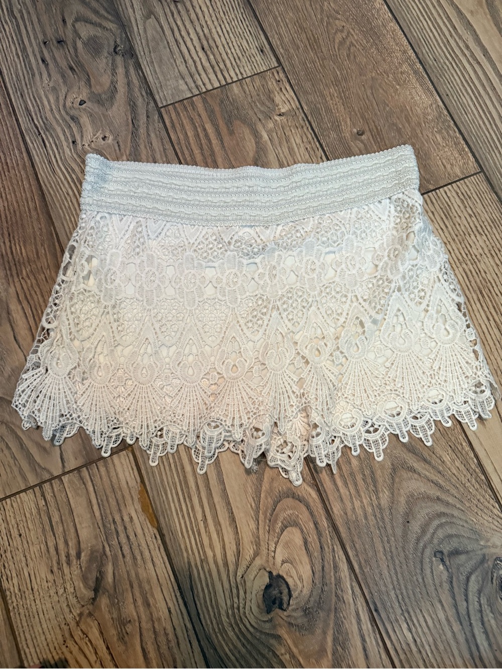 Beautees Ivory Crochet Lace High-Waist Shorts - Picture 8 of 8